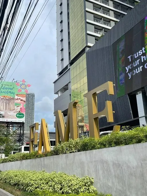 Beautiful 1Br Balcony W/65Uhdtv Wifi Netflix, Pool Apartment Manila Philippines