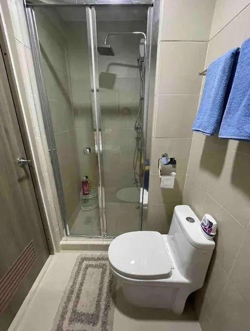 Beautiful 1Br Balcony W/65Uhdtv Wifi Netflix, Pool Apartment Manila